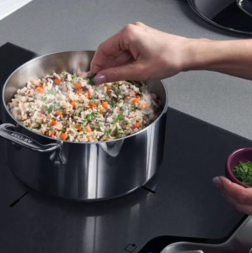 All-Clad Soups & Stockpots<D3 Stainless 3-Ply Bonded Cookware, Mini Casserole With Lid, 1 Quart