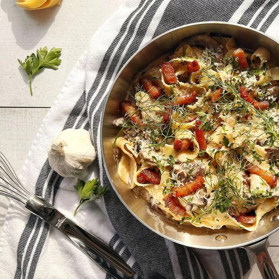 All-Clad Sauce Pans & Sauciers<D3 Stainless 3-Ply Bonded Cookware, Saucier With Whisk, 2 Quart
