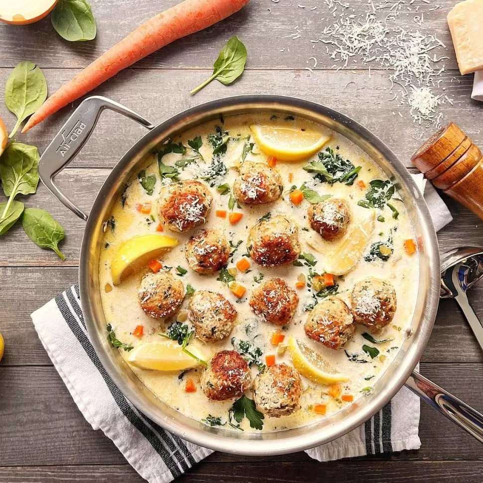 All-Clad Saute Pans<D5 Stainless Brushed 5-Ply Bonded Cookware, Weeknight Pan With Lid, 4 Quart