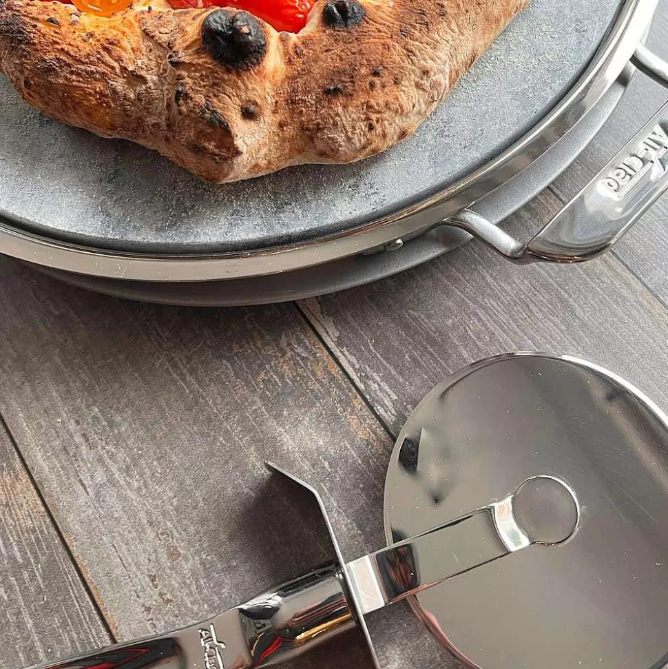 All-Clad Kitchen Accessories<Gourmet Accessories, 13-Inch Pizza Baker Stone With Serving Tray & Pizza Cutter