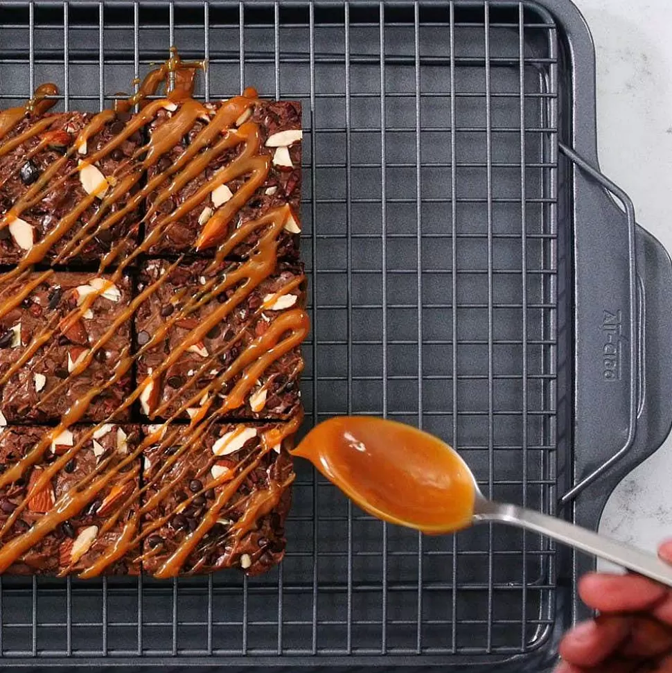 All-Clad Bakeware Sets<Pro-Release Nonstick Bakeware, Half Sheet Pan With Cooling Rack, 2 Piece Set